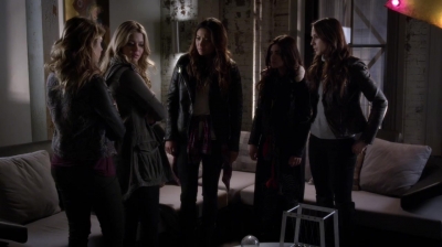 PLL_S04E24_720p_JACK_Up_DownloadSeriesHere_0210.jpg