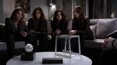 PLL_S04E24_720p_JACK_Up_DownloadSeriesHere_0640.jpg