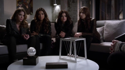 PLL_S04E24_720p_JACK_Up_DownloadSeriesHere_0641.jpg