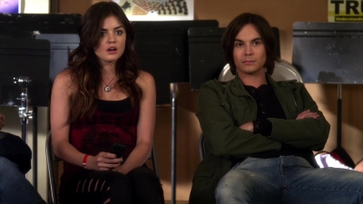 Pretty_Little_Liars_S02x19_720p_Bluray_Dual_PauloADM_0829.jpg
