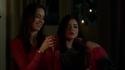 Pretty_Little_Liars_S03E01_BluRay_Rip_720p_Dual_Audio_WWW_TORRENTDOSFILMES_COM_0118.jpg