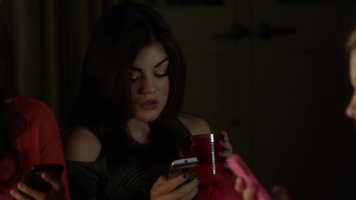Pretty_Little_Liars_S03E01_BluRay_Rip_720p_Dual_Audio_WWW_TORRENTDOSFILMES_COM_0136.jpg