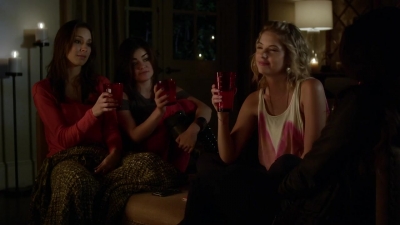 Pretty_Little_Liars_S03E01_BluRay_Rip_720p_Dual_Audio_WWW_TORRENTDOSFILMES_COM_0168.jpg