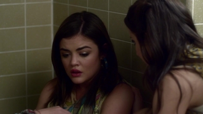 Pretty_Little_Liars_S03E01_BluRay_Rip_720p_Dual_Audio_WWW_TORRENTDOSFILMES_COM_1499.jpg