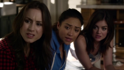 Pretty_Little_Liars_S03E01_BluRay_Rip_720p_Dual_Audio_WWW_TORRENTDOSFILMES_COM_2408.jpg