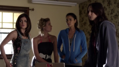 Pretty_Little_Liars_S03E01_BluRay_Rip_720p_Dual_Audio_WWW_TORRENTDOSFILMES_COM_2528.jpg