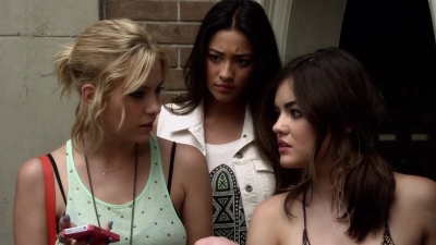 Pretty_Little_Liars_S03E04_BluRay_Rip_720p_Dual_Audio_WWW_TORRENTDOSFILMES_COM_1264.jpg