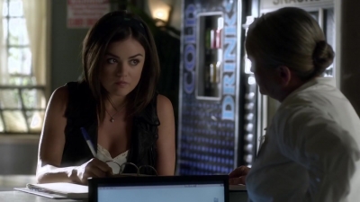 Pretty_Little_Liars_S03E07_BluRay_Rip_720p_Dual_Audio_WWW_TORRENTDOSFILMES_COM_1185.jpg