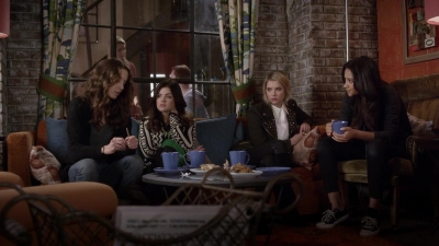 Pretty_Little_Liars_S03E21_BluRay_Rip_720p_Dual_Audio_WWW_TORRENTDOSFILMES_COM_0785.jpg