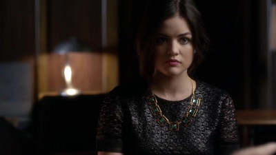 Pretty_Little_Liars_S03E22_BluRay_Rip_720p_Dual_Audio_WWW_TORRENTDOSFILMES_COM_1909.jpg