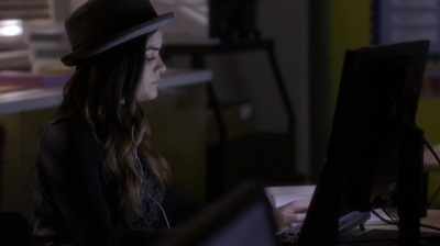 Pretty_Little_Liars_S05E04_Mini_720p_WEB-DL_Dual_RMZ-Dinho_0833.jpg