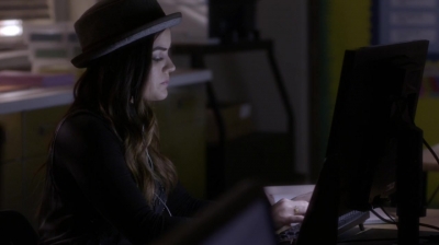 Pretty_Little_Liars_S05E04_Mini_720p_WEB-DL_Dual_RMZ-Dinho_0834.jpg