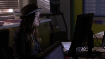 Pretty_Little_Liars_S05E04_Mini_720p_WEB-DL_Dual_RMZ-Dinho_0857.jpg