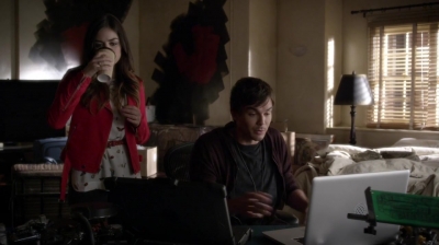 Pretty_Little_Liars_S05E14_Mini_720p_WEB-DL_Dual_RMZ-Dinho_1369.jpg