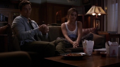 Pretty_Little_Liars_S05E17_Mini_720p_WEB-DL_Dual_RMZ-Dinho_1901.jpg
