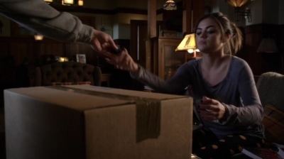 Pretty_Little_Liars_S05E24_Mini_720p_WEB-DL_Dual_RMZ-Dinho_0695.jpg