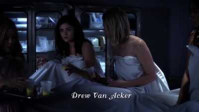 Pretty_Little_Liars_S06E01_720p_HDTV_X264-DIMENSION_0514.jpg