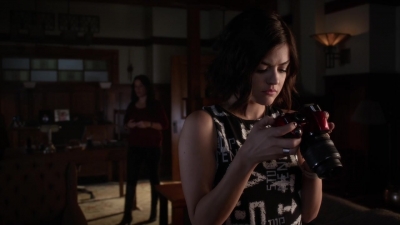 Pretty_Little_Liars_S06E02_720p_HDTV_X264-DIMENSION_2205.jpg