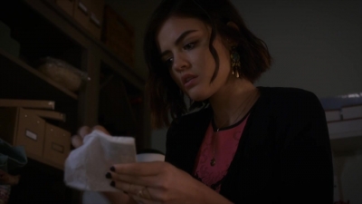 Pretty_Little_Liars_S06E03_720p_HDTV_X264-DIMENSION_1835.jpg
