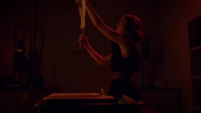 Pretty_Little_Liars_S06E04_720p_HDTV_X264-DIMENSION_1632.jpg