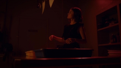 Pretty_Little_Liars_S06E04_720p_HDTV_X264-DIMENSION_1634.jpg