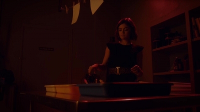 Pretty_Little_Liars_S06E04_720p_HDTV_X264-DIMENSION_1636.jpg