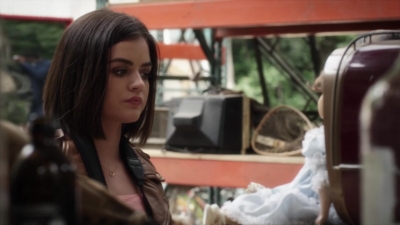 Pretty_Little_Liars_S06E05_720p_HDTV_X264-DIMENSION_1072.jpg
