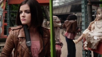 Pretty_Little_Liars_S06E05_720p_HDTV_X264-DIMENSION_1079.jpg