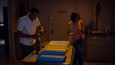 Pretty_Little_Liars_S06E05_720p_HDTV_X264-DIMENSION_1193.jpg