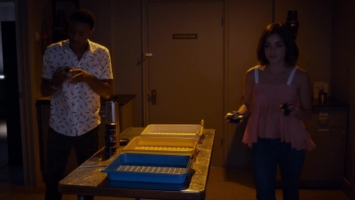 Pretty_Little_Liars_S06E05_720p_HDTV_X264-DIMENSION_1194.jpg