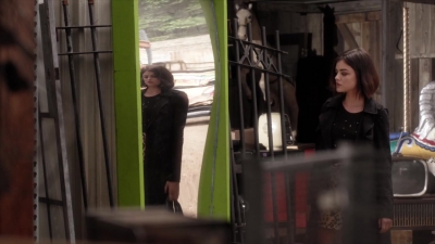 Pretty_Little_Liars_S06E06_720p_HDTV_X264-DIMENSION_1060.jpg