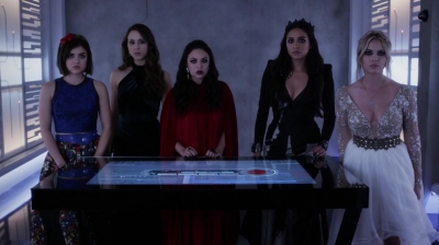 Pretty_Little_Liars_S06E10_Game_Over_Charles_720p_WEB-DL_DD5_1_H_264-PLLs_0500.jpg