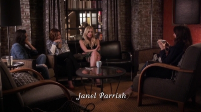 Pretty_Little_Liars_S06E11_Of_Late_I_Think_of_Rosewood_720p_WEB-DL_DD5_1_H_264-NTb_0430.jpg
