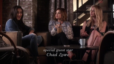 Pretty_Little_Liars_S06E11_Of_Late_I_Think_of_Rosewood_720p_WEB-DL_DD5_1_H_264-NTb_0453.jpg