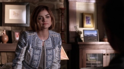 Pretty_Little_Liars_S06E11_Of_Late_I_Think_of_Rosewood_720p_WEB-DL_DD5_1_H_264-NTb_0660.jpg