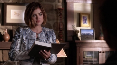 Pretty_Little_Liars_S06E11_Of_Late_I_Think_of_Rosewood_720p_WEB-DL_DD5_1_H_264-NTb_0669.jpg