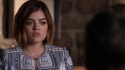Pretty_Little_Liars_S06E11_Of_Late_I_Think_of_Rosewood_720p_WEB-DL_DD5_1_H_264-NTb_0692.jpg