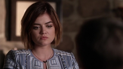 Pretty_Little_Liars_S06E11_Of_Late_I_Think_of_Rosewood_720p_WEB-DL_DD5_1_H_264-NTb_0702.jpg