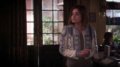Pretty_Little_Liars_S06E11_Of_Late_I_Think_of_Rosewood_720p_WEB-DL_DD5_1_H_264-NTb_0791.jpg