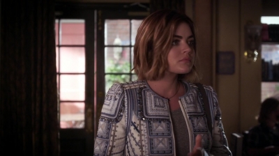 Pretty_Little_Liars_S06E11_Of_Late_I_Think_of_Rosewood_720p_WEB-DL_DD5_1_H_264-NTb_0793.jpg