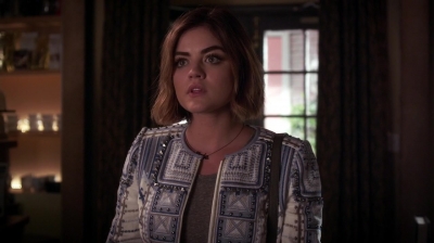 Pretty_Little_Liars_S06E11_Of_Late_I_Think_of_Rosewood_720p_WEB-DL_DD5_1_H_264-NTb_0799.jpg