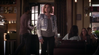 Pretty_Little_Liars_S06E11_Of_Late_I_Think_of_Rosewood_720p_WEB-DL_DD5_1_H_264-NTb_0803.jpg