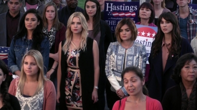 Pretty_Little_Liars_S06E11_Of_Late_I_Think_of_Rosewood_720p_WEB-DL_DD5_1_H_264-NTb_1169.jpg
