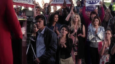 Pretty_Little_Liars_S06E11_Of_Late_I_Think_of_Rosewood_720p_WEB-DL_DD5_1_H_264-NTb_1189.jpg