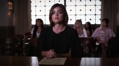 Pretty_Little_Liars_S06E11_Of_Late_I_Think_of_Rosewood_720p_WEB-DL_DD5_1_H_264-NTb_1454.jpg