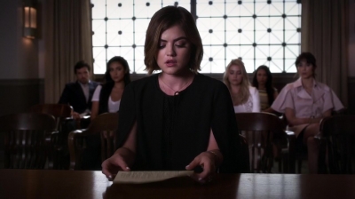 Pretty_Little_Liars_S06E11_Of_Late_I_Think_of_Rosewood_720p_WEB-DL_DD5_1_H_264-NTb_1466.jpg