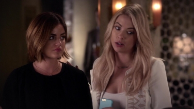 Pretty_Little_Liars_S06E11_Of_Late_I_Think_of_Rosewood_720p_WEB-DL_DD5_1_H_264-NTb_1709.jpg