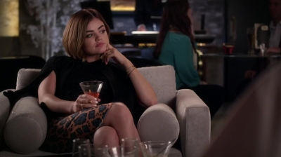 Pretty_Little_Liars_S06E11_Of_Late_I_Think_of_Rosewood_720p_WEB-DL_DD5_1_H_264-NTb_1778.jpg