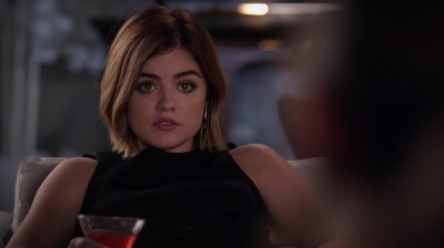 Pretty_Little_Liars_S06E11_Of_Late_I_Think_of_Rosewood_720p_WEB-DL_DD5_1_H_264-NTb_1884.jpg