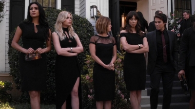 Pretty_Little_Liars_S06E11_Of_Late_I_Think_of_Rosewood_720p_WEB-DL_DD5_1_H_264-NTb_2427.jpg